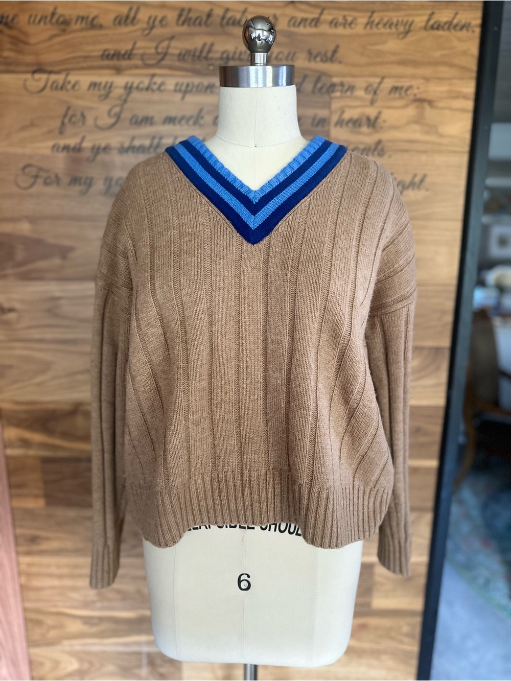 Madewell Camel V-Neck Sweater with Blue Stripe Trim Preppy Pretty Classic XS